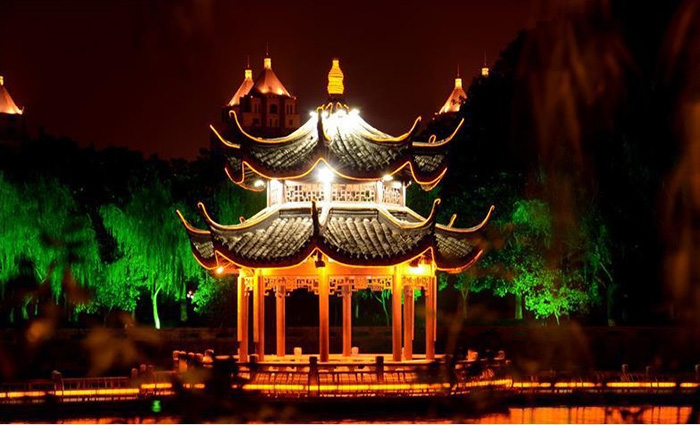 我國照明工程行業(yè)發(fā)展的各個(gè)階段