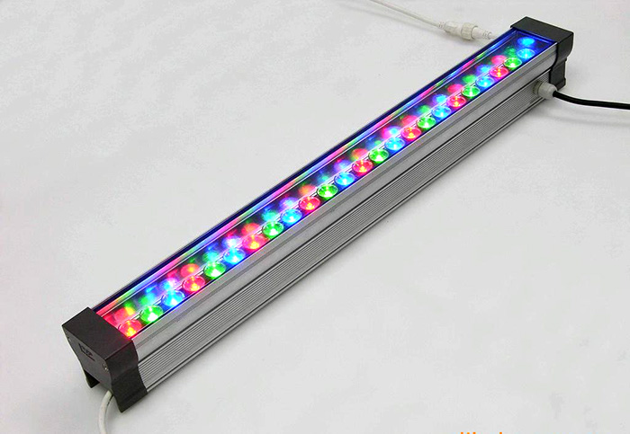 批量定制LED照明燈具和LED線條燈的發貨時間是多少天